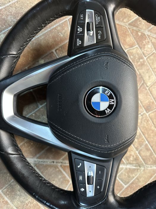 Volan complet cu airbag BMW X5 G05 cu vibratie si distronic