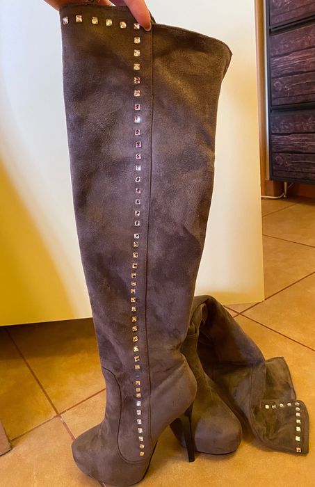 Vând cizme lungi, mărimea 37