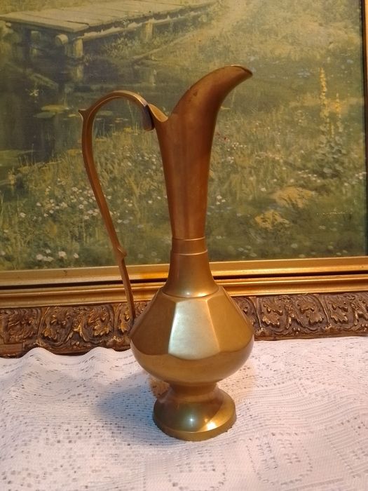 Кувшин и вазы из латуни