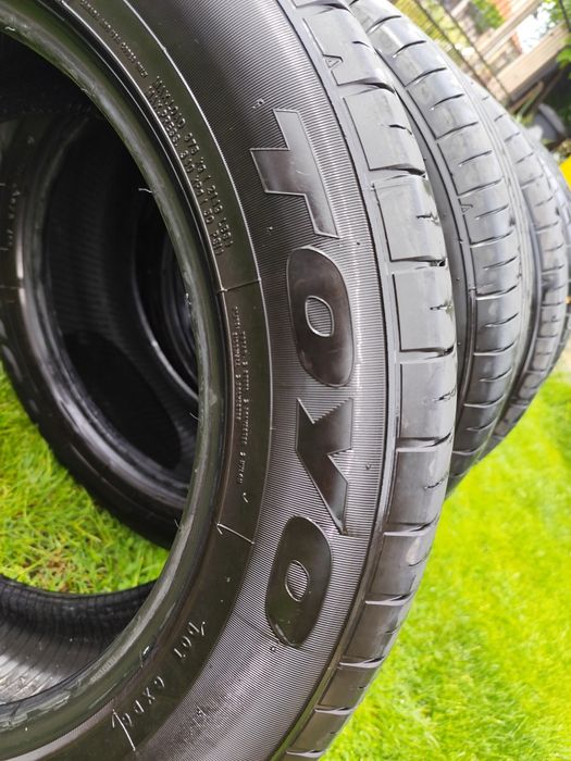 Vând set 4 anvelope Toyo Proxes Sport SUV, dimensiune 235/60 R18 107W