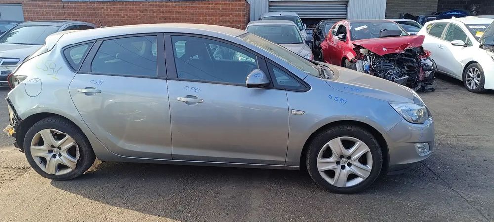 Dezmembrari / Dezmembrez Vauxhall Astra J [Fabr 2009-2015] 1.4 Benz A14XER cutie viteze manuala cod culoare GEV