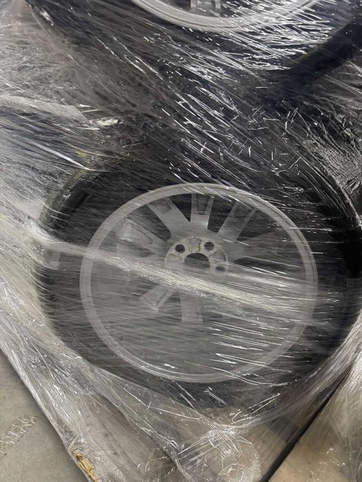 Зимен комплект джанти и гуми 17"