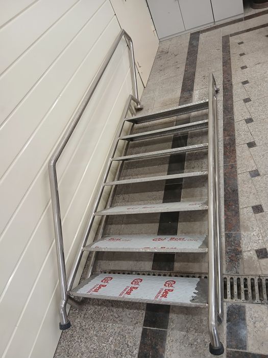 Продам лестницу новую