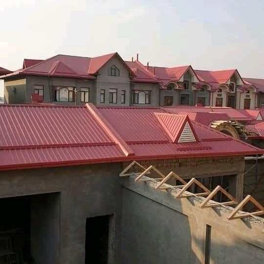 Tom yopamiz profnastil, metalocherepisa, shifer