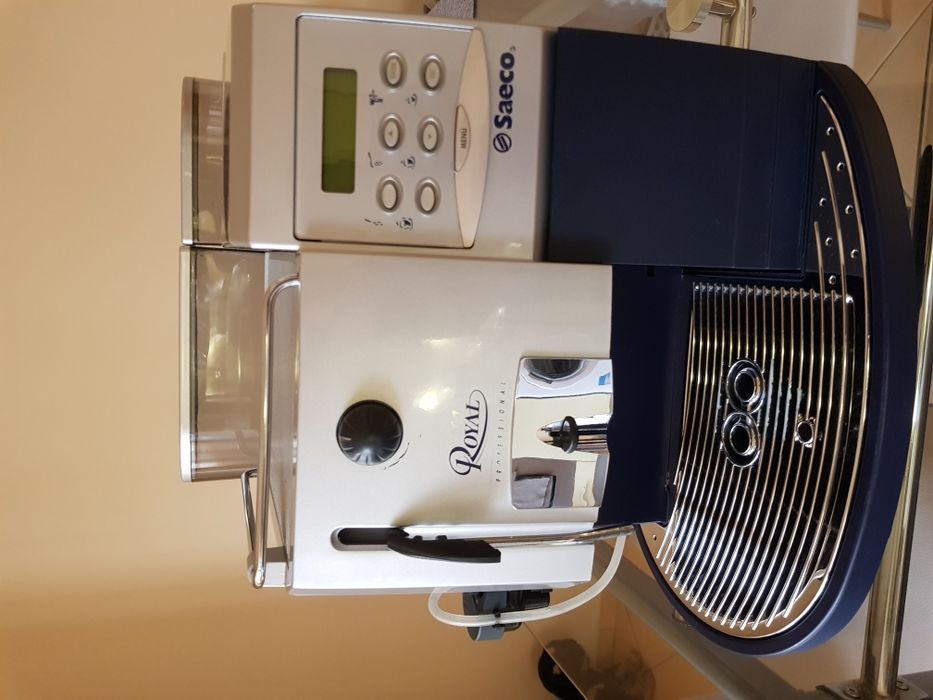 Кафемашина Саеко Saeco Royal и Saeco Magic плюс кафе на зърна