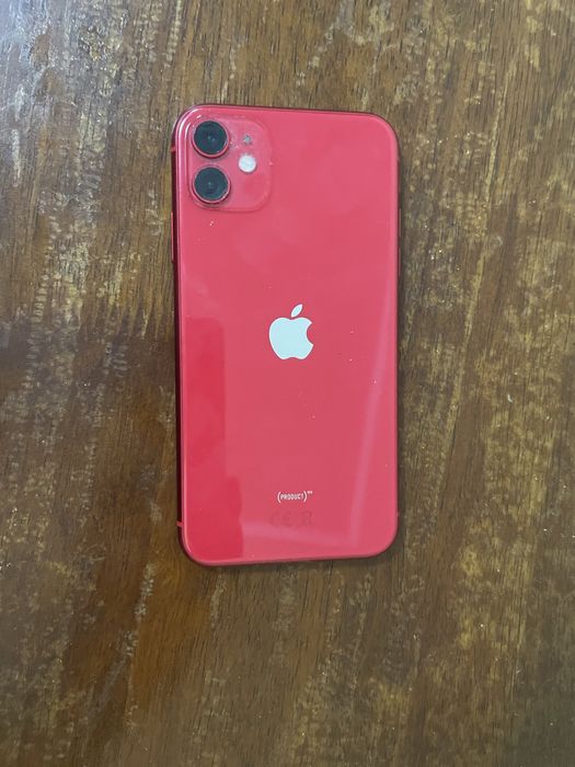 IPhone 11 в отличном состоянии, ёмкость аккумулятора 75%