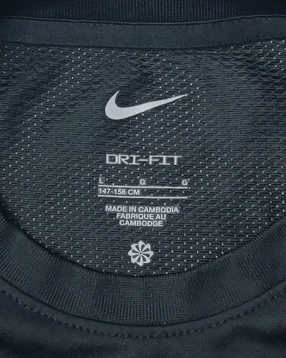 Nike DRI-FIT CR7 Tee оригинална тениска ръст 147-158см Найк спорт фланелка