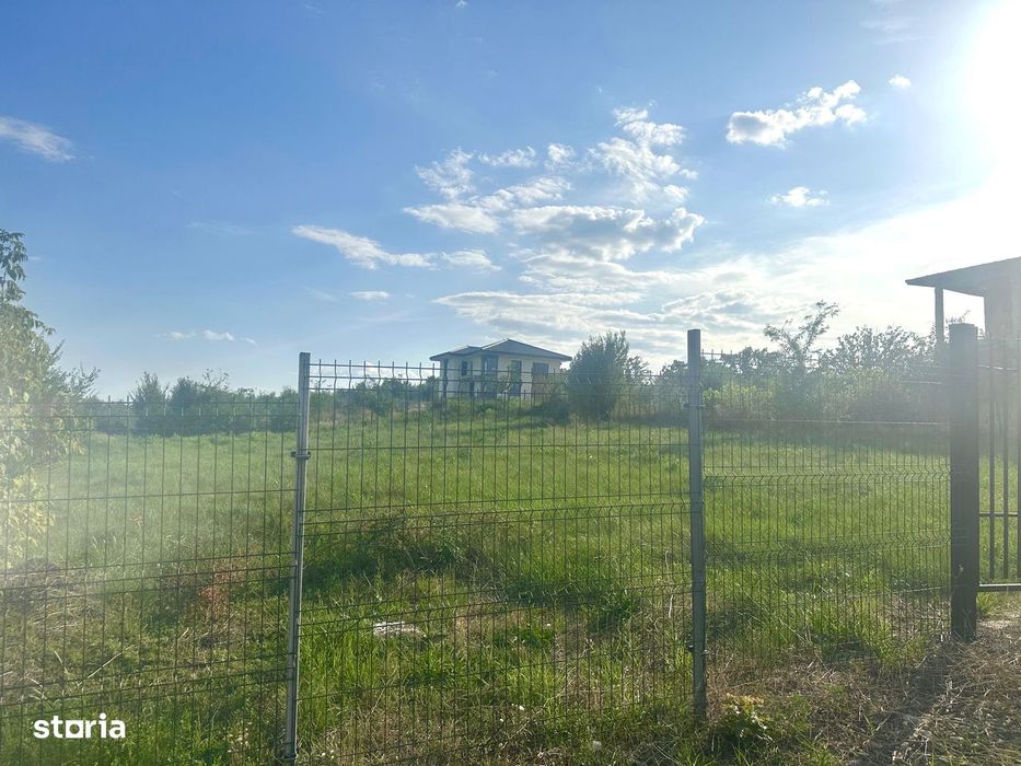 Teren 1000 mp, cu toate utilitatile si ingradit, Hlincea-Manta Rosie