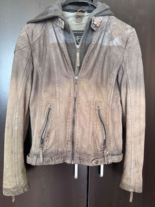 Дамско кожено яке