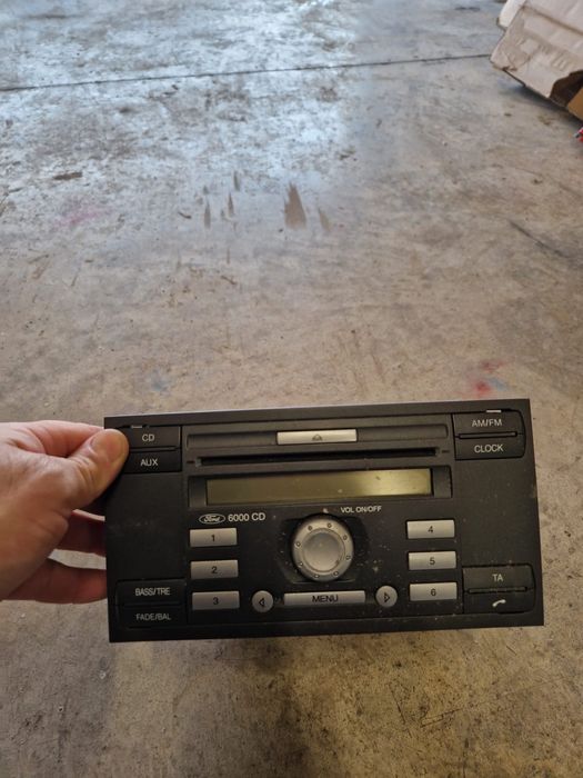 Vand radio- cd Ford Focus 2 2006-2009