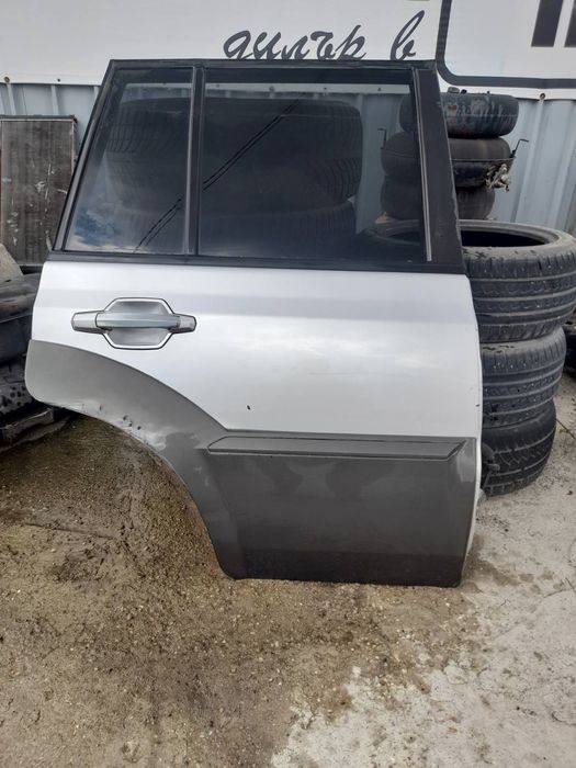 врати Предни и задни Hyundai Terracan 2005