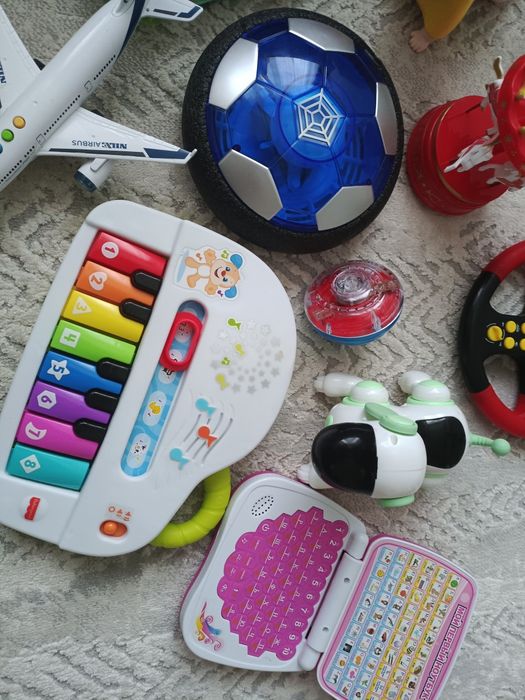 Музыкальные развивающие игрушки