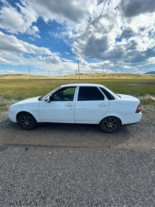 Приора 2013 года полу люкс