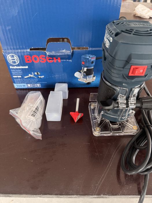 Фреза за кантове Bosch GKF 550, 550 W, 6 мм
