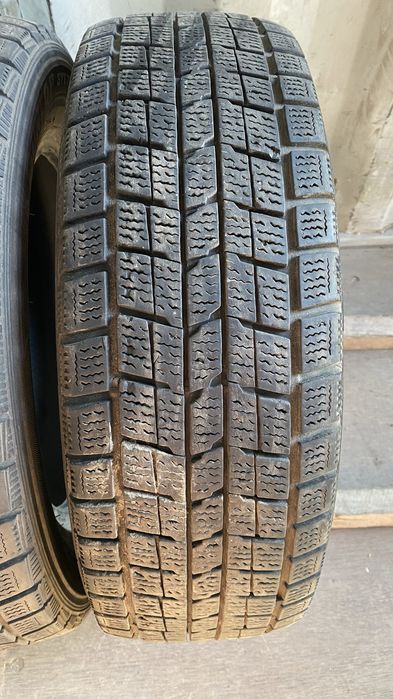 Шины Dunlop 195/60/15  2 шины