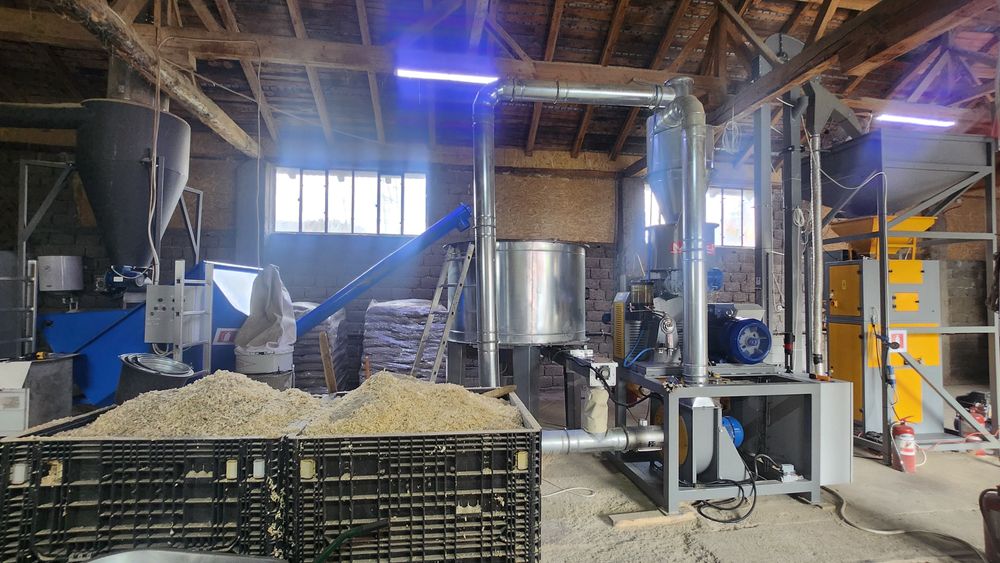 Linie profesionala Miller pentru peleți