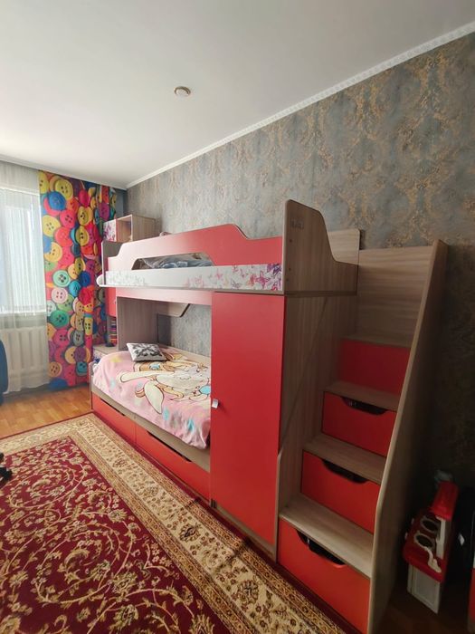 Детский гарнитур.