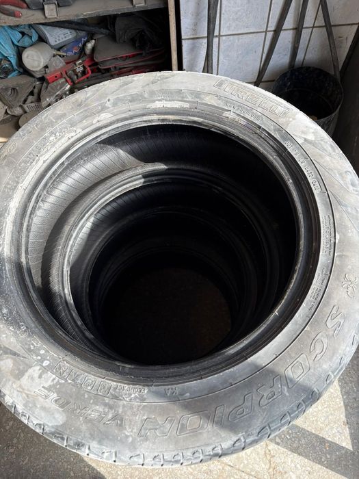 Продам шины 215/60/17