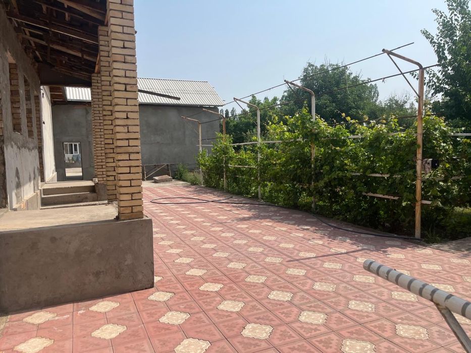 Ховли уй сотилади срочна