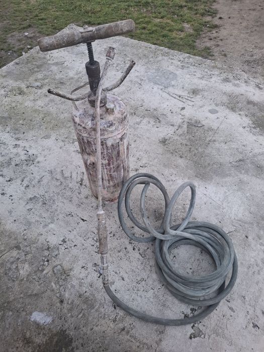 Vând pompa de zugravit