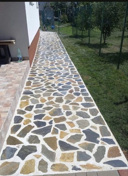 Și montez piatră naturală oriunde în țară