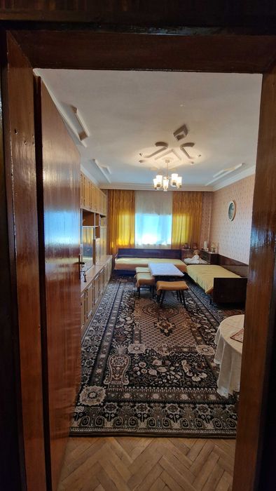 Просторен тухлен апартамент