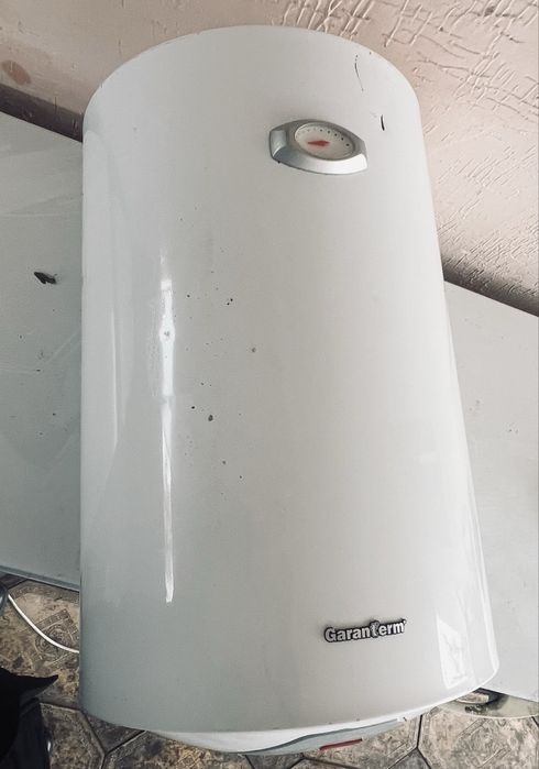 Бойлер аристон работает