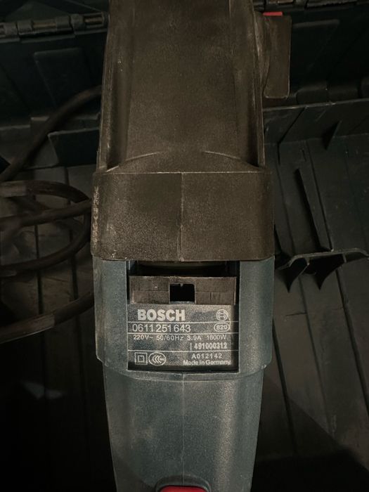 Перфоратор Bosch 2-28 DFV