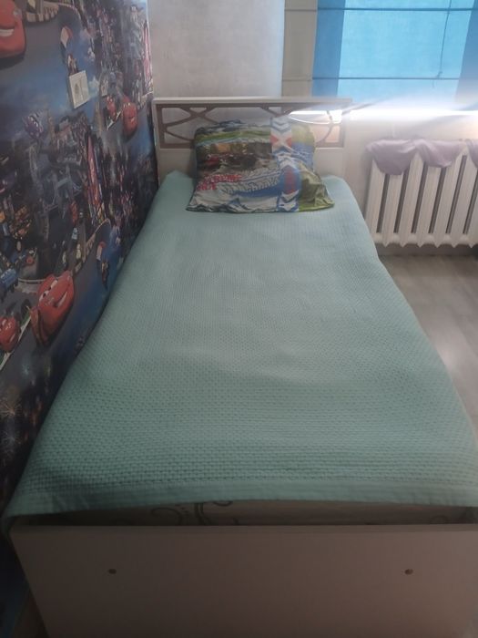 Продам кровать одностальную