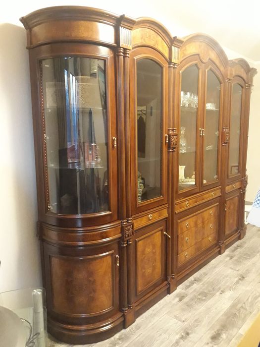 Продается горка (витрина)