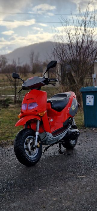 Vând scuter Aprilia rally 50 cc