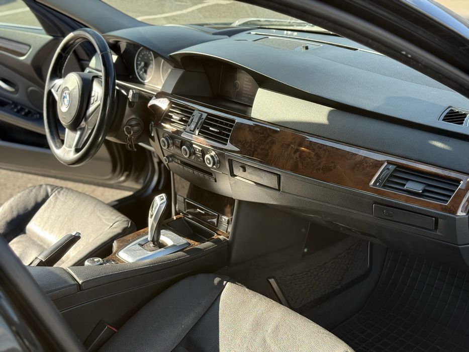 BMW Seria 5 E60 LCI (2009) – Head-Up Display