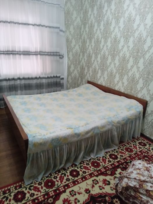 Кровать б/у. В хорошем состоянии