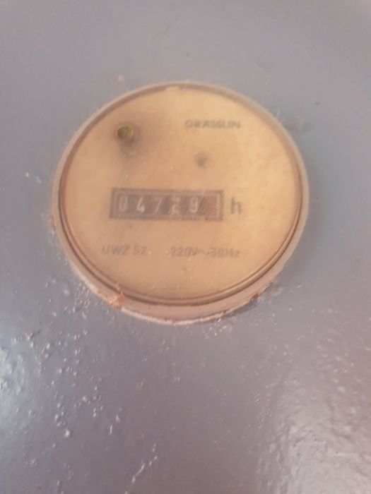 Compresor de aer electric . Tractabil  cu motor electric de 21 kw.