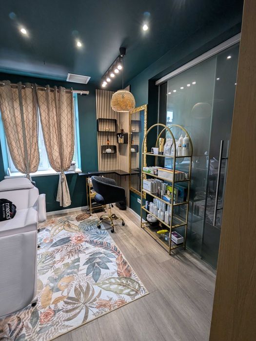 Cafenea Salon plus spatiu Rin Grand Residence