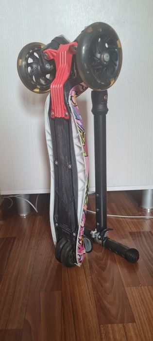 Продам самокат детский