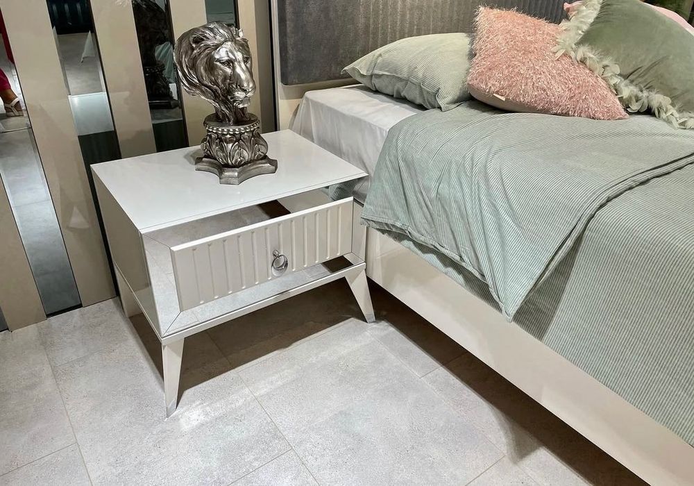 Продам спальный гарнитур