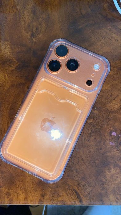 Продам телефон Iphone 17