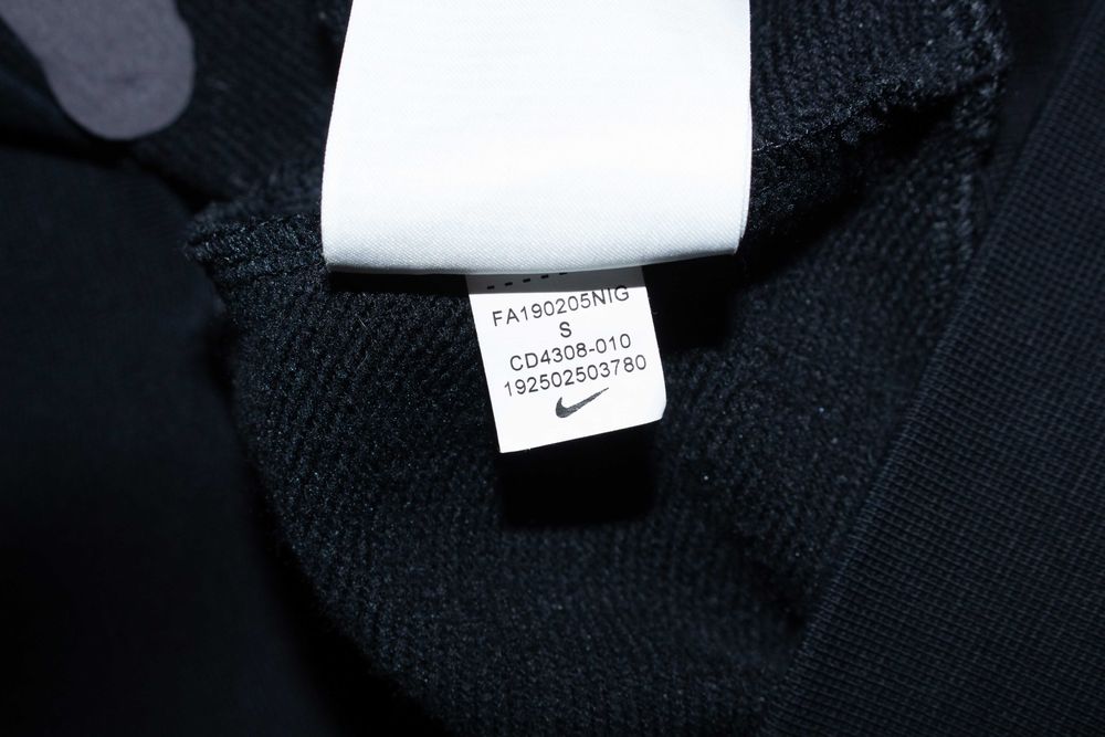 Nike оригинален дамски суичър черен пуловер с релефно лого S