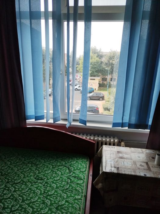 Camera de închiriat