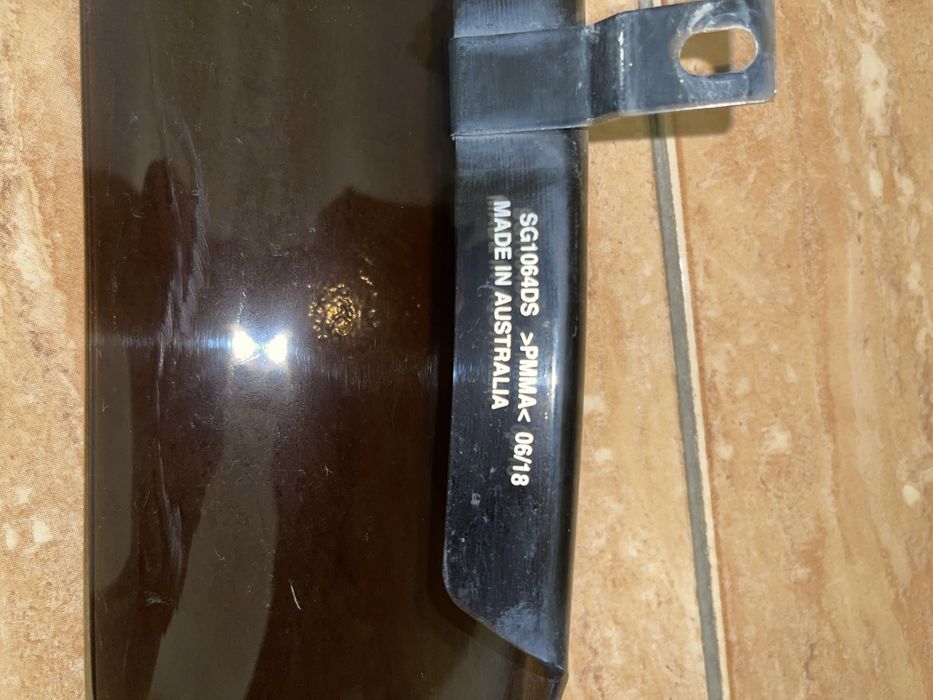 Мухобойка на камри 55