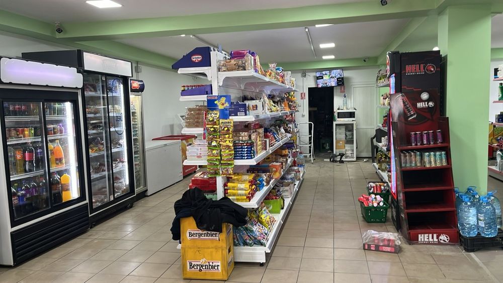 Rafturi metalice magazin - pret neschimbat de 2 ani