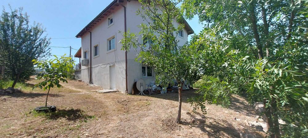 Продава се Къща в с. Минерални бани, Област Хасково - 235 кв.м за 1064 €/кв.м - Снимка #1