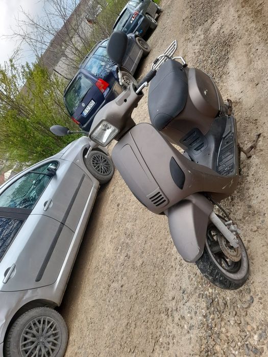 Scuter 49 cm (se conduce fara permis)