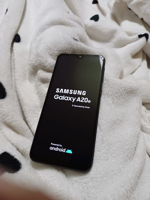 Vand 3 samsung foarte bune si intretinute