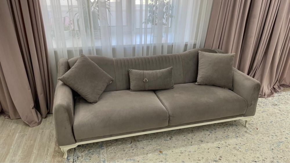 Диван для гостиной