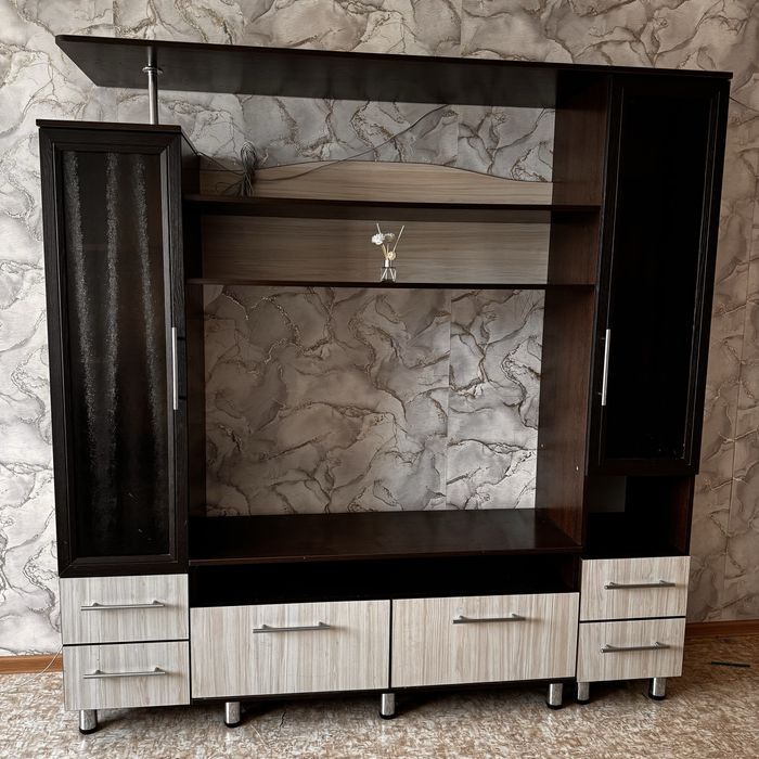 Продам горку, б/у, в хорошем состоянии. Стоимость 15000 тг. Самовывоз