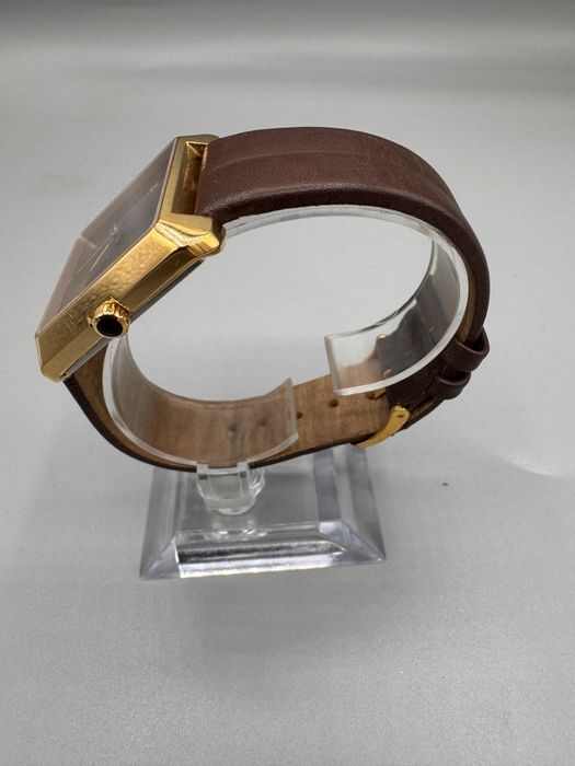 Ceas Doxa Grafic 350.30 34x37mm Curea Piele Maro Cristal Safir