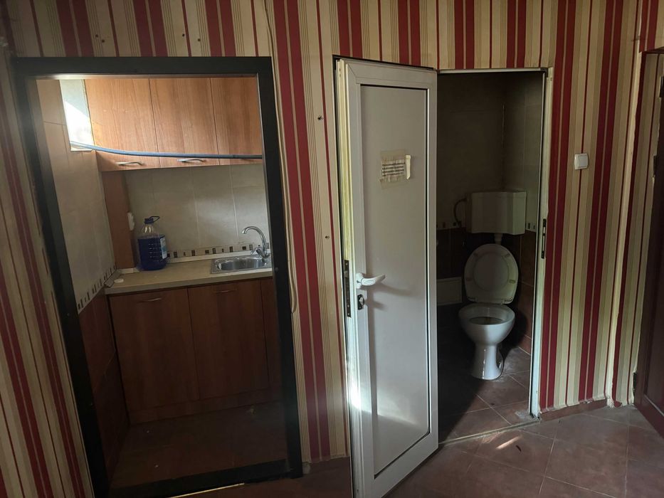 Продава се Магазин в София, Оборище - 102 кв.м за 3500 €/кв.м - Снимка #5