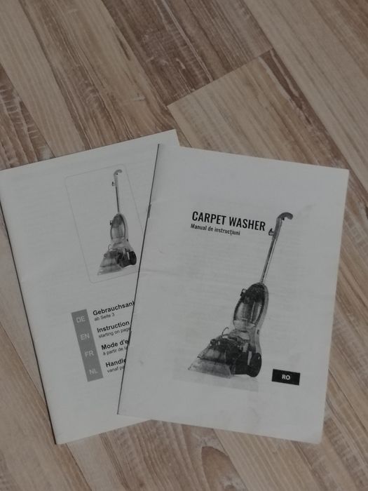 Aspirator spălat covoare